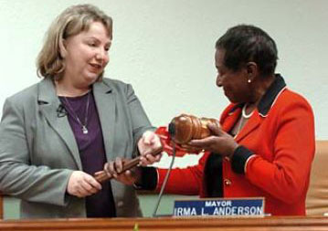 Gayle McLaughlin accepting the gavel as new Mayor of Richmond, CA 2006